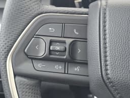 Toyota Tacoma 4WD TRD Off Road Double Cab 5' Bed AT (Natl) 2026 — side view