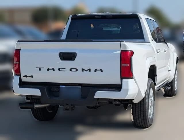 Toyota Tacoma 4WD SR5 Double Cab 5' Bed AT (Natl) 2026 — side view