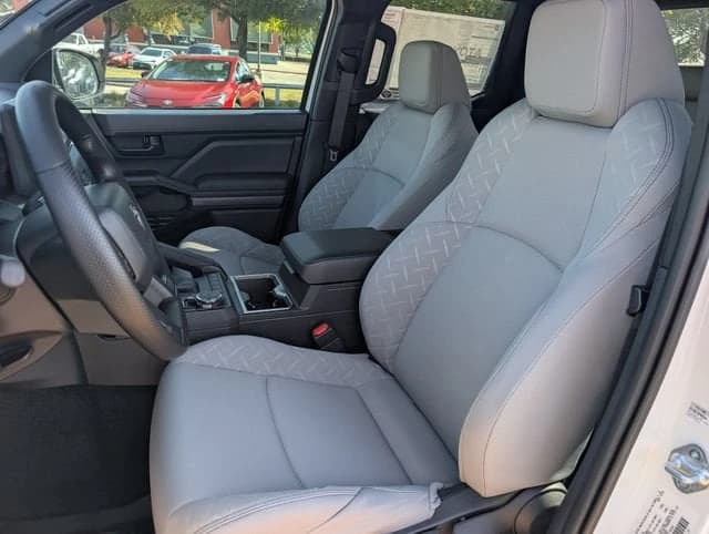 Toyota Tacoma 4WD SR5 Double Cab 5' Bed AT (Natl) 2026 — side view