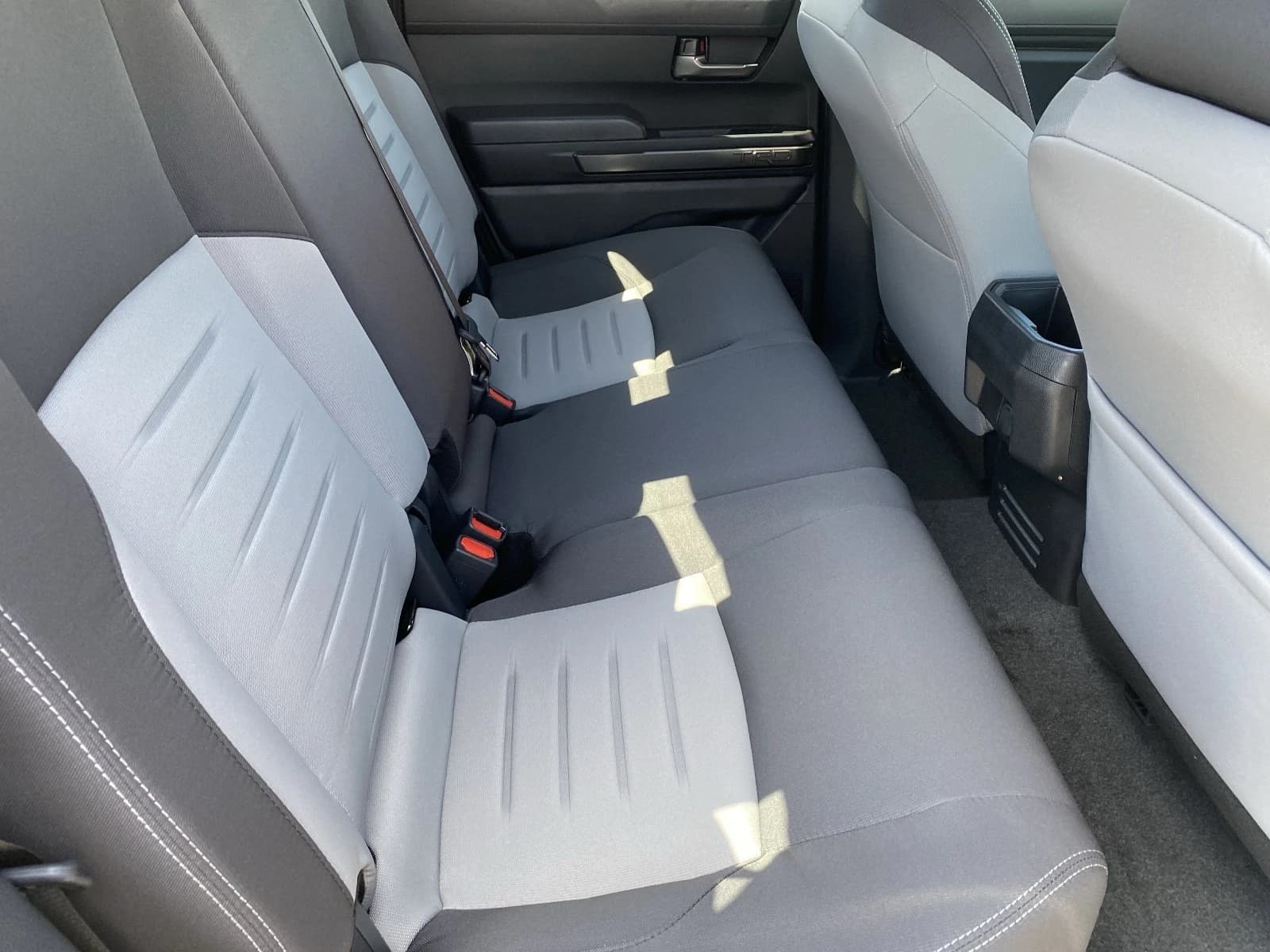 Toyota Tacoma 4WD TRD Sport Double Cab 5' Bed AT (Natl) 2026 — side view