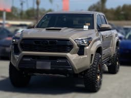 Toyota Tacoma 4WD TRD Sport Double Cab 5' Bed AT (Natl) 2026 — side view