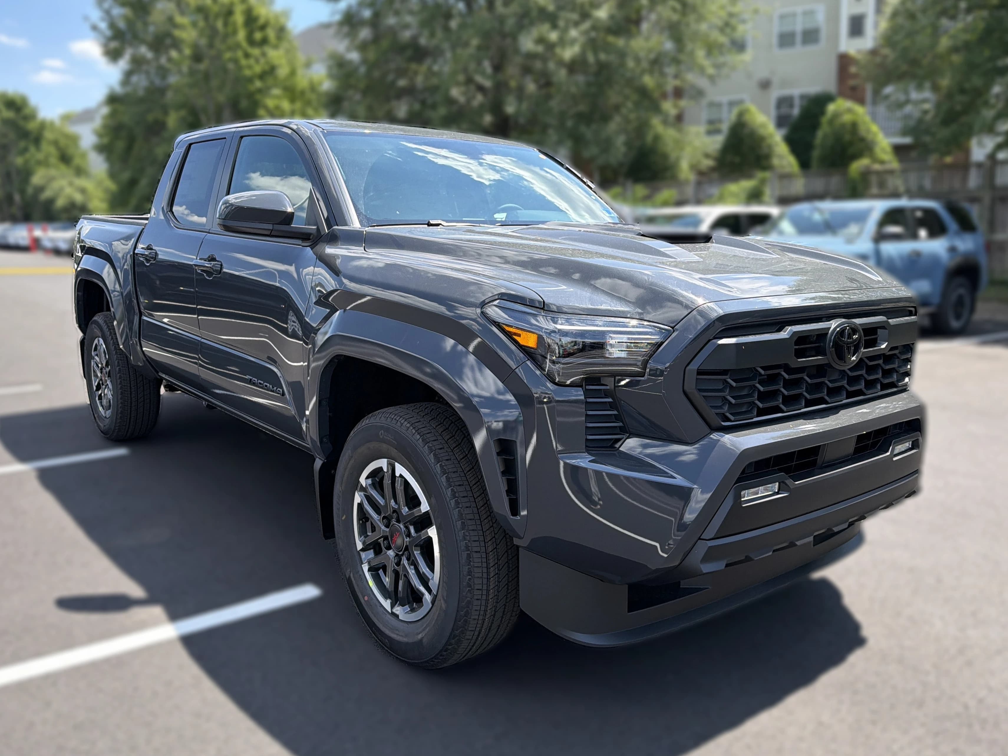 Toyota Tacoma 4WD TRD Sport Double Cab 5' Bed AT (Natl) 2026 — side view
