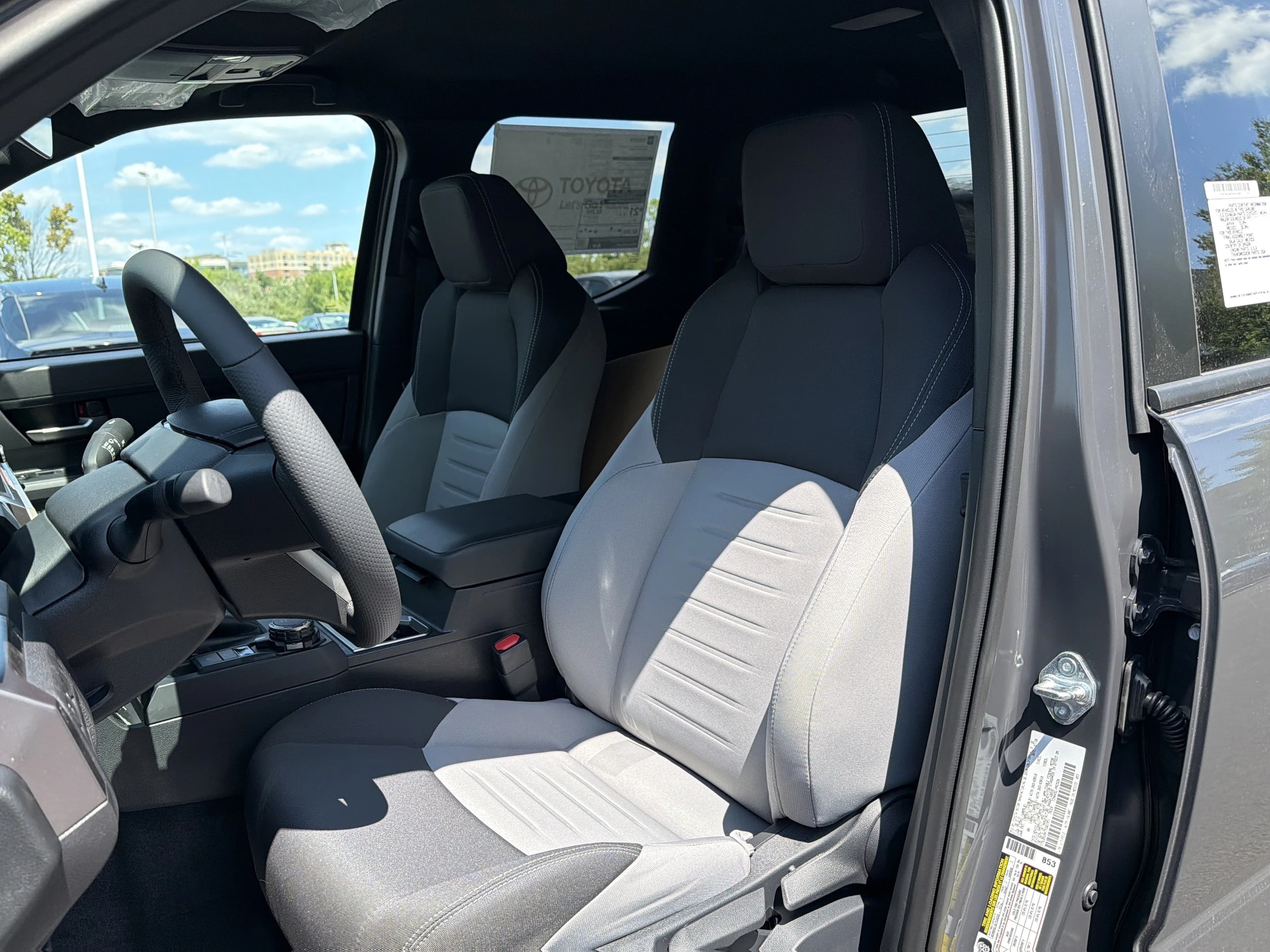 Toyota Tacoma 4WD TRD Sport Double Cab 5' Bed AT (Natl) 2026 — side view