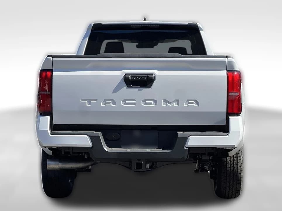 Toyota Tacoma 2WD SR5 XtraCab 6' Bed AT (Natl) 2026 — side view
