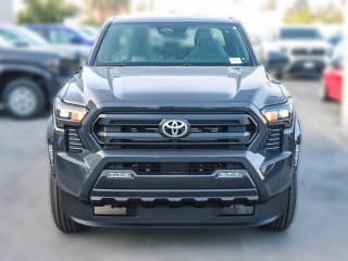 Toyota Tacoma 2WD SR5 Double Cab 6' Bed AT (Natl)