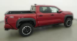 Toyota Tacoma 4WD TRD Off Road Double Cab 5' Bed AT (Natl) 2026 — side view