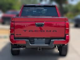 Toyota Tacoma 4WD SR5 Double Cab 5' Bed AT (Natl) 2026 — side view