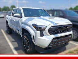 Toyota Tacoma 4WD TRD Sport Double Cab 6' Bed AT (Natl) 2026 — side view