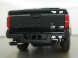 Toyota Tacoma 4WD TRD Off Road Double Cab 5' Bed AT (Natl) 2026 — side view
