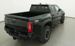 Toyota Tacoma 4WD TRD Off Road Double Cab 5' Bed AT (Natl) 2026 — side view