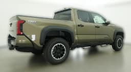 Toyota Tacoma 4WD TRD Off Road Double Cab 5' Bed AT (Natl) 2026 — side view