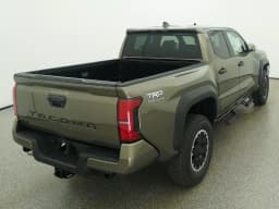 Toyota Tacoma 4WD TRD Off Road Double Cab 5' Bed AT (Natl) 2026 — side view