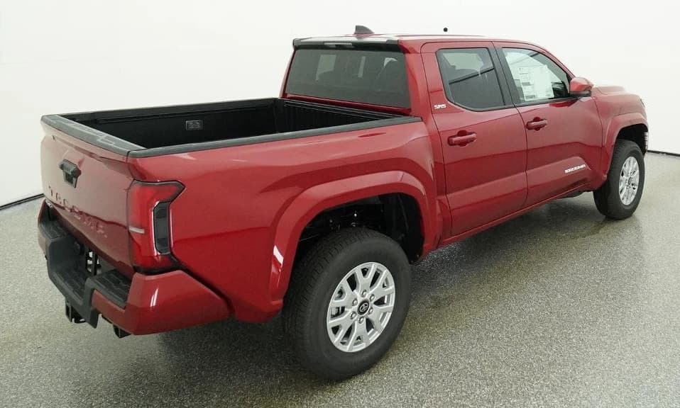 Toyota Tacoma 4WD SR5 Double Cab 5' Bed AT (Natl) 2026 — side view