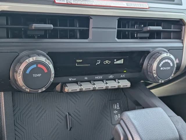 Toyota Tacoma 4WD SR5 Double Cab 5' Bed AT (Natl) 2026 — side view