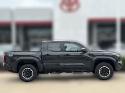 Toyota Tacoma 4WD TRD Off Road Double Cab 5' Bed AT (Natl) 2026 — side view