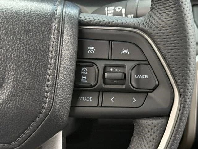 Toyota Tacoma 4WD TRD Off Road Double Cab 5' Bed AT (Natl) 2026 — side view
