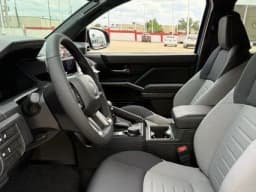 Toyota Tacoma 4WD TRD Off Road Double Cab 5' Bed AT (Natl) 2026 — side view