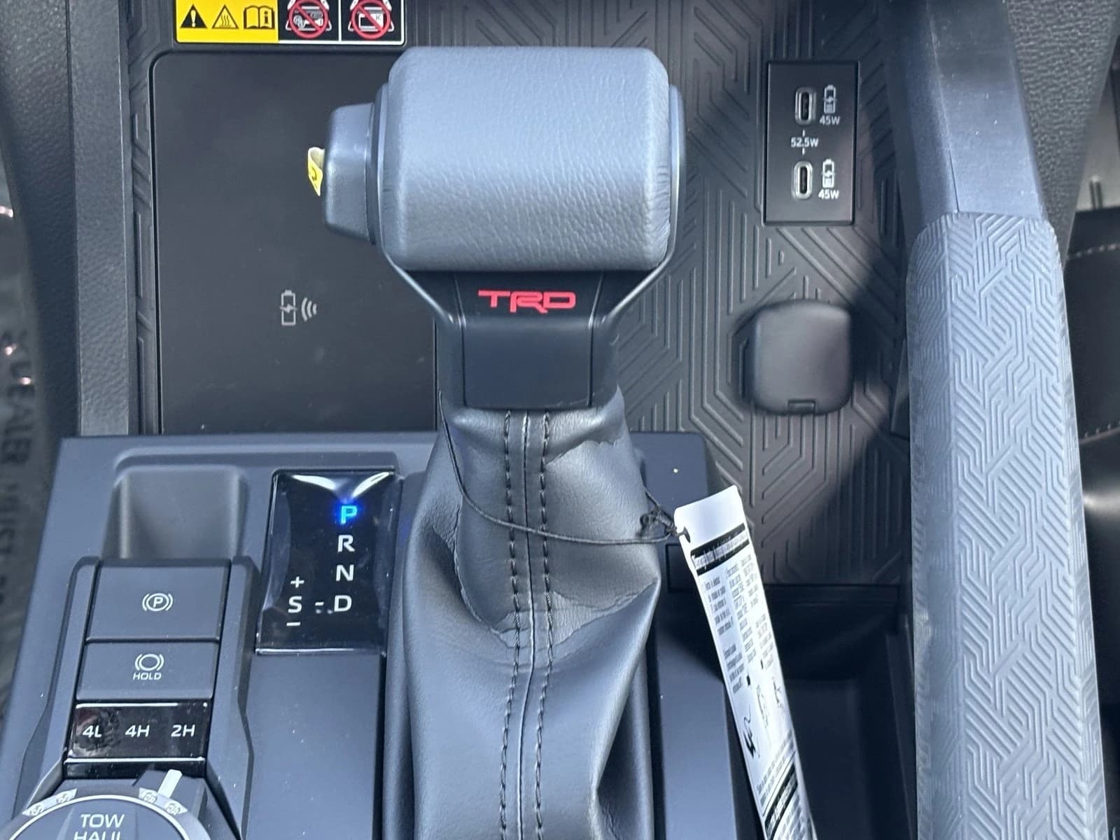 Toyota Tacoma 4WD TRD Off Road Hybrid Double Cab 5' Bed AT (Natl) 2026 — side view