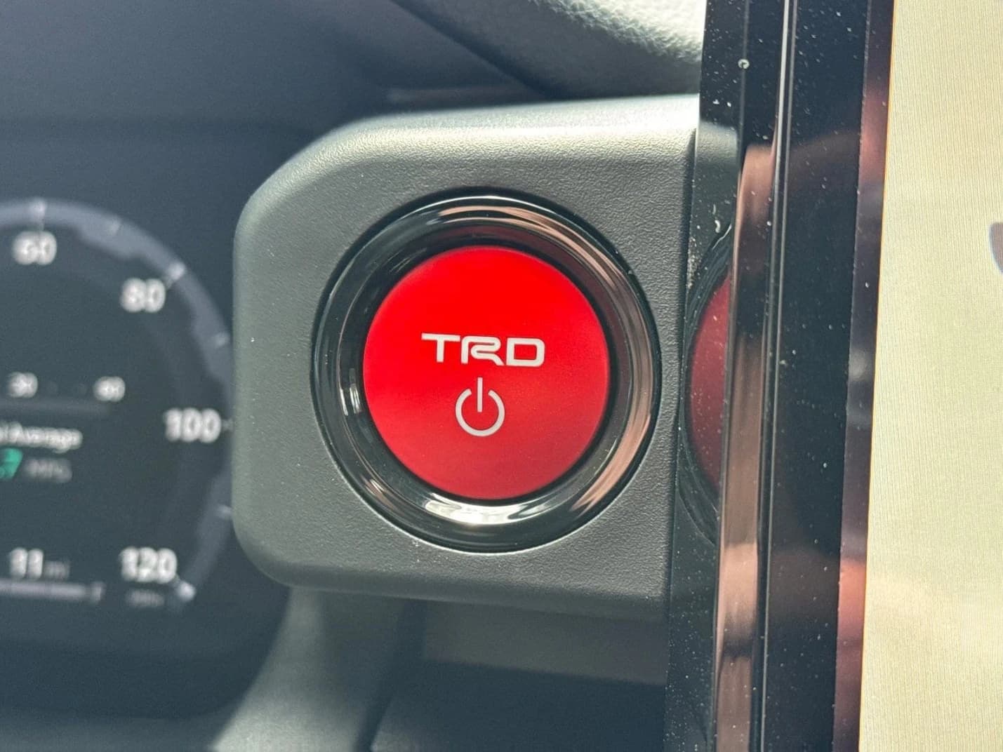 Toyota Tacoma 4WD TRD Sport Hybrid Double Cab 5' Bed AT (Natl) 2026 — side view