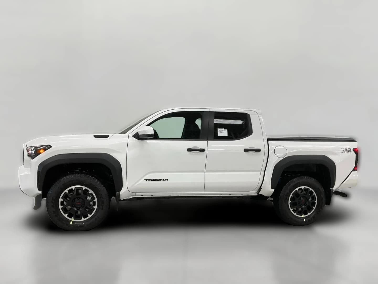 Toyota Tacoma 4WD TRD Off Road Hybrid Double Cab 5' Bed AT (Natl) 2026 — side view