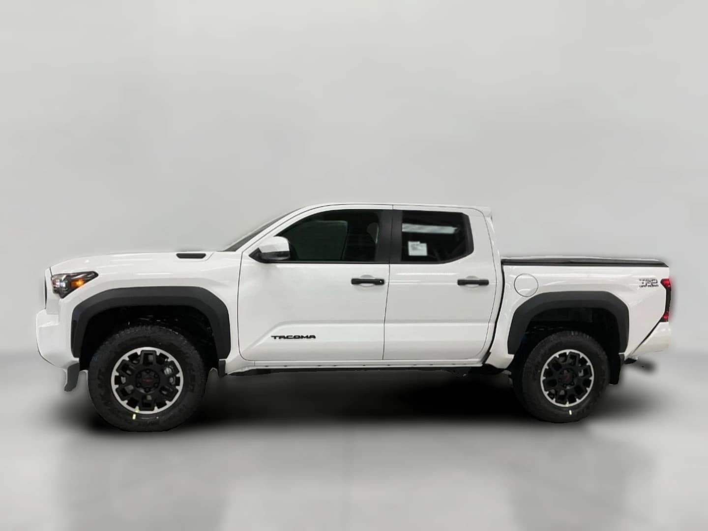 Toyota Tacoma 4WD TRD Off Road Hybrid Double Cab 5' Bed AT (Natl) 2026 — side view