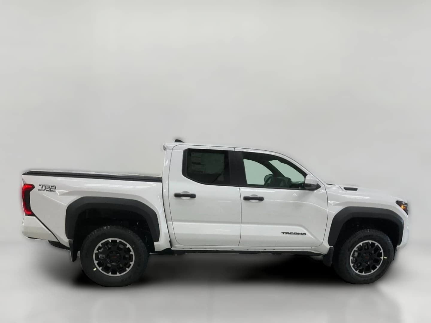 Toyota Tacoma 4WD TRD Off Road Hybrid Double Cab 5' Bed AT (Natl) 2026 — side view