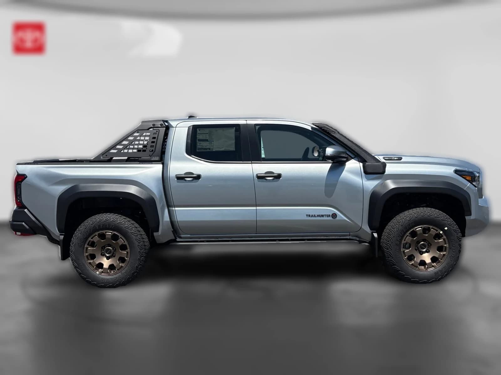 Toyota Tacoma 4WD Trailhunter Hybrid Double Cab 5' Bed AT (Natl) 2026 — side view
