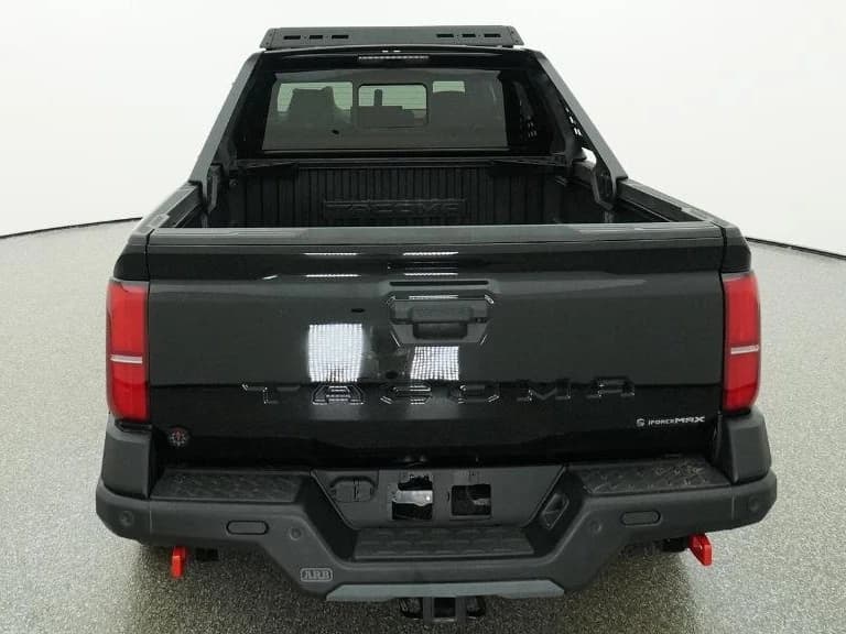 Toyota Tacoma 4WD Trailhunter Hybrid Double Cab 5' Bed AT (Natl) 2026 — side view
