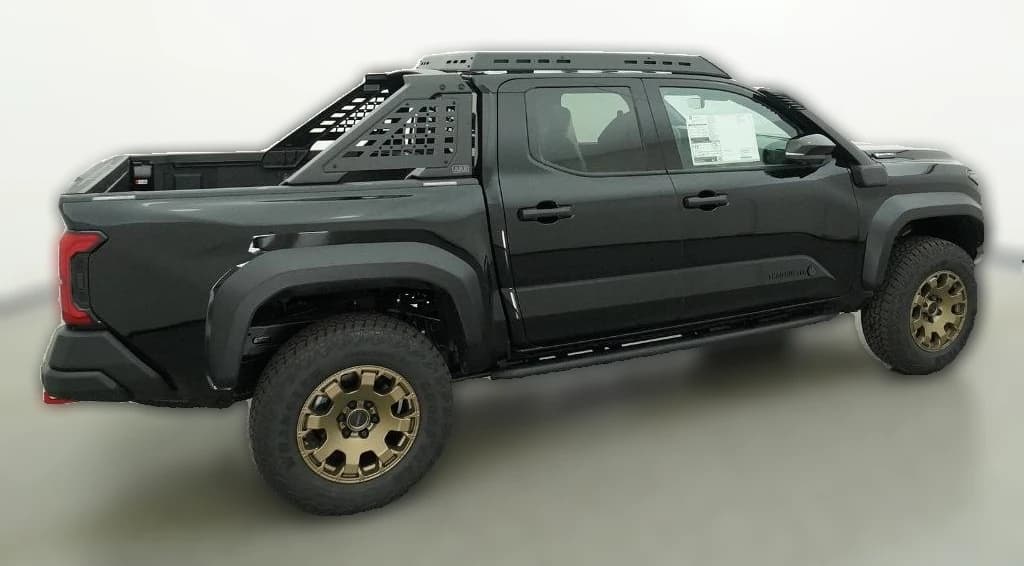 Toyota Tacoma 4WD Trailhunter Hybrid Double Cab 5' Bed AT (Natl) 2026 — side view