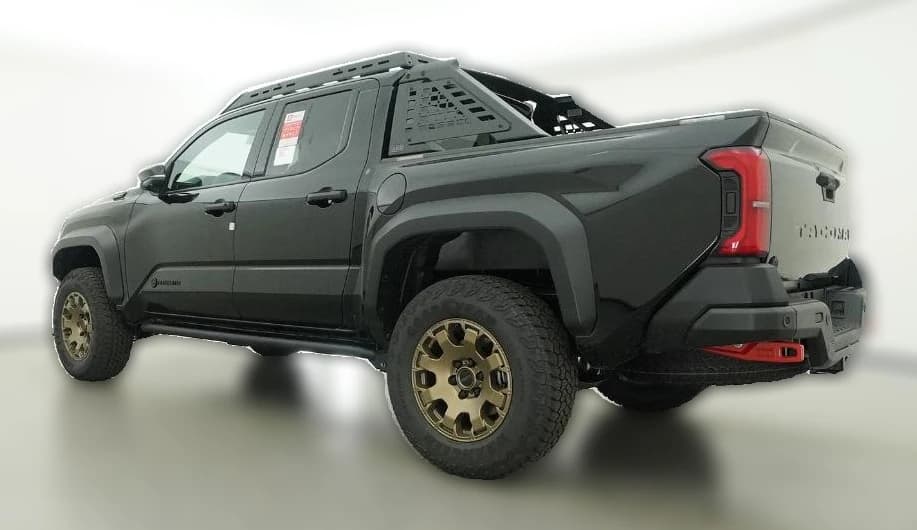Toyota Tacoma 4WD Trailhunter Hybrid Double Cab 5' Bed AT (Natl) 2026 — side view