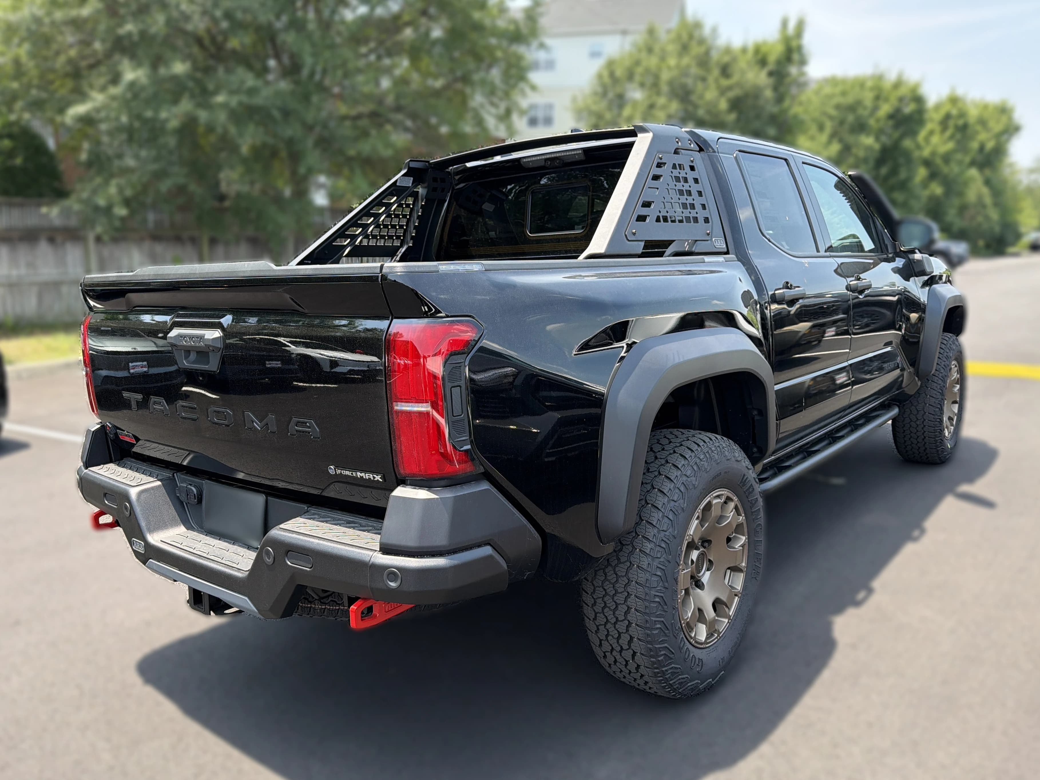 Toyota Tacoma 4WD Trailhunter Hybrid Double Cab 5' Bed AT (Natl) 2026 — side view