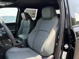 Toyota Tacoma 4WD Trailhunter Hybrid Double Cab 5' Bed AT (Natl) 2026 — side view