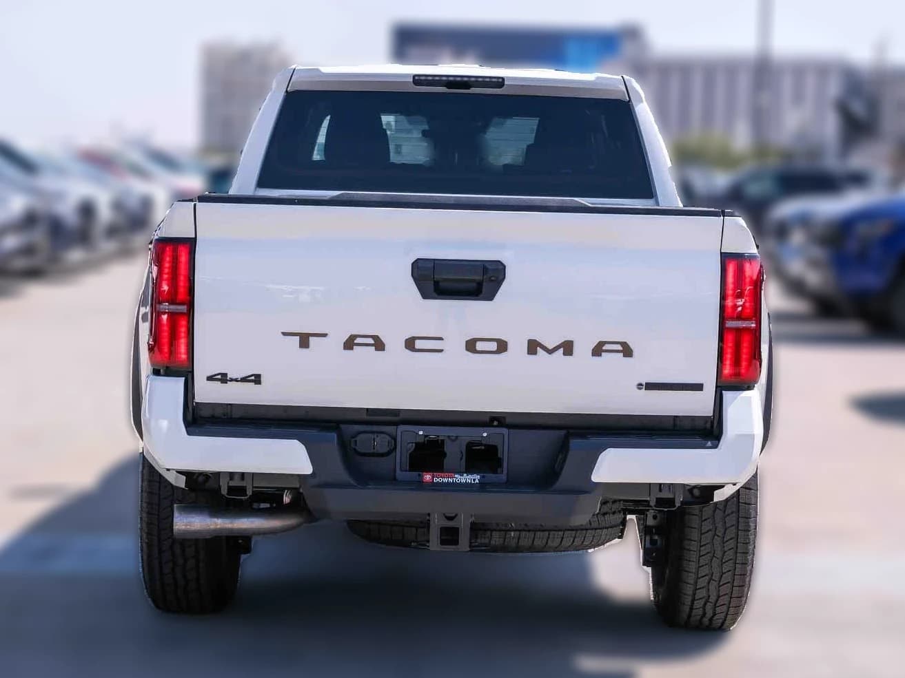 Toyota Tacoma 4WD TRD Off Road Hybrid Double Cab 5' Bed AT (Natl) 2026 — side view