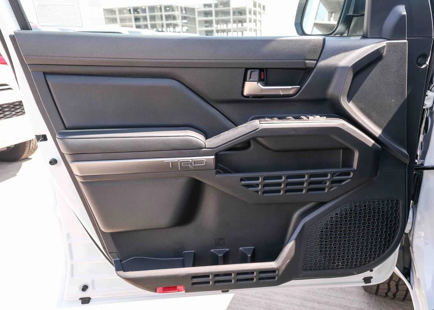 Toyota Tacoma 4WD TRD Off Road Hybrid Double Cab 5' Bed AT (Natl) 2026 — side view