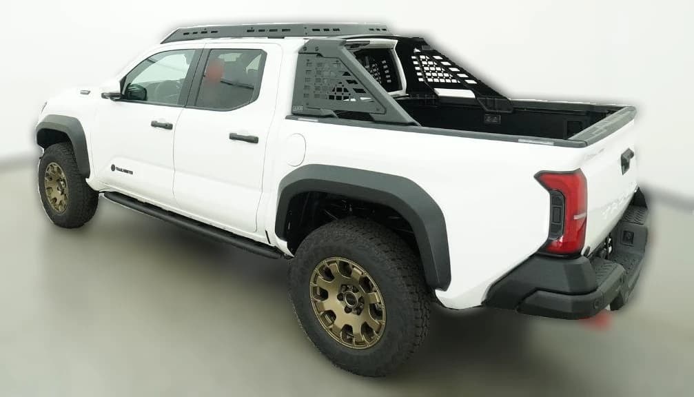 Toyota Tacoma 4WD Trailhunter Hybrid Double Cab 5' Bed AT (Natl) 2026 — side view