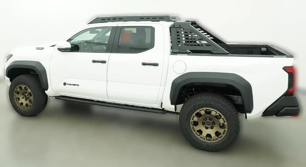 Toyota Tacoma 4WD Trailhunter Hybrid Double Cab 5' Bed AT (Natl) 2026 — side view