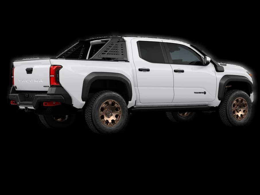 Toyota Tacoma 4WD Trailhunter Hybrid Double Cab 5' Bed AT (Natl) 2026 — side view