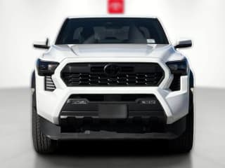 Toyota Tacoma 4WD TRD Off Road Hybrid Double Cab 5' Bed AT (Natl)