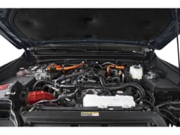 Toyota Tacoma 4WD Trailhunter Hybrid Double Cab 6' Bed AT (GS) 2026 — side view
