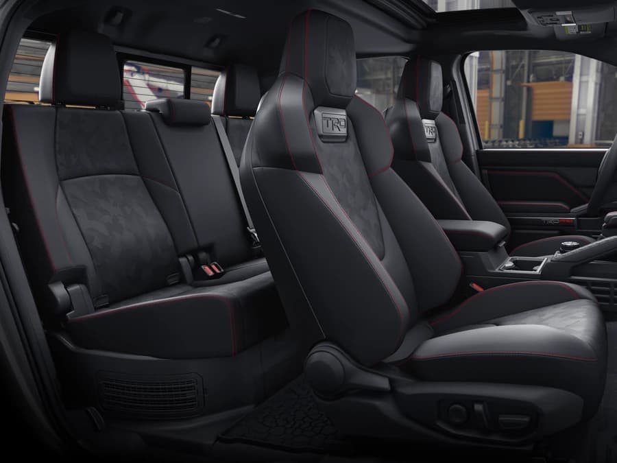 Toyota Tacoma 4WD TRD Pro Hybrid Double Cab 5' Bed AT (Natl) 2026 — side view