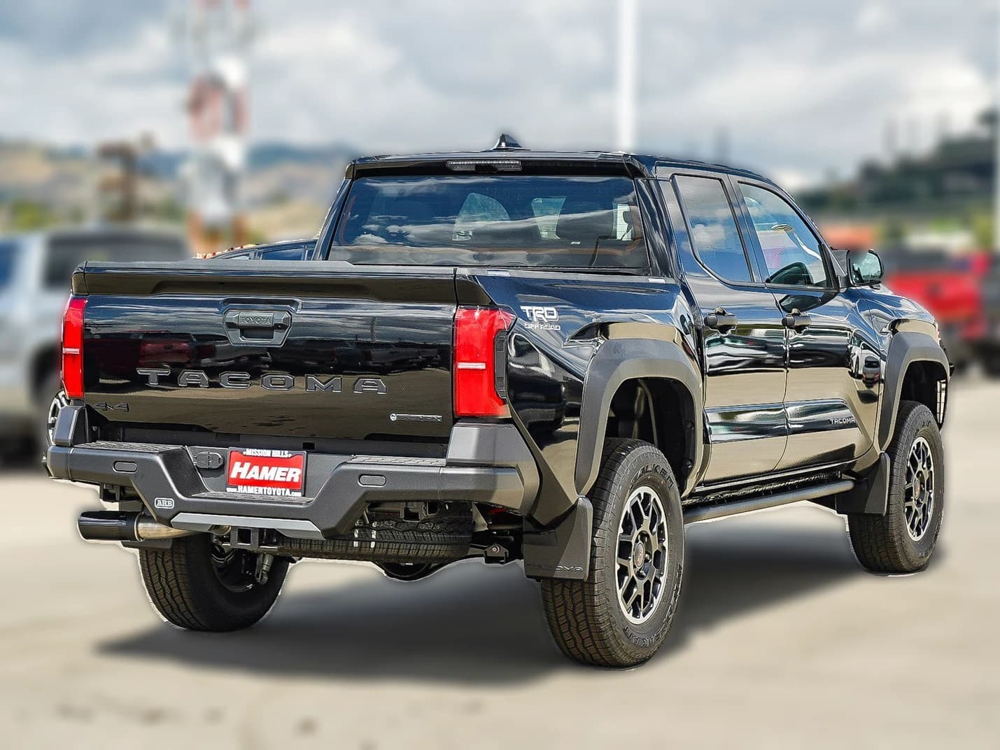 Toyota Tacoma 4WD TRD Off Road Hybrid Double Cab 5' Bed AT (Natl) 2026 — side view