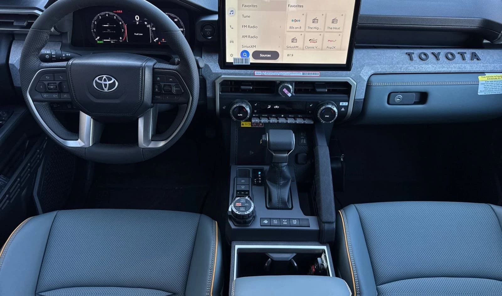Toyota Tacoma 4WD Trailhunter Hybrid Double Cab 6' Bed AT (Natl) 2026 — side view