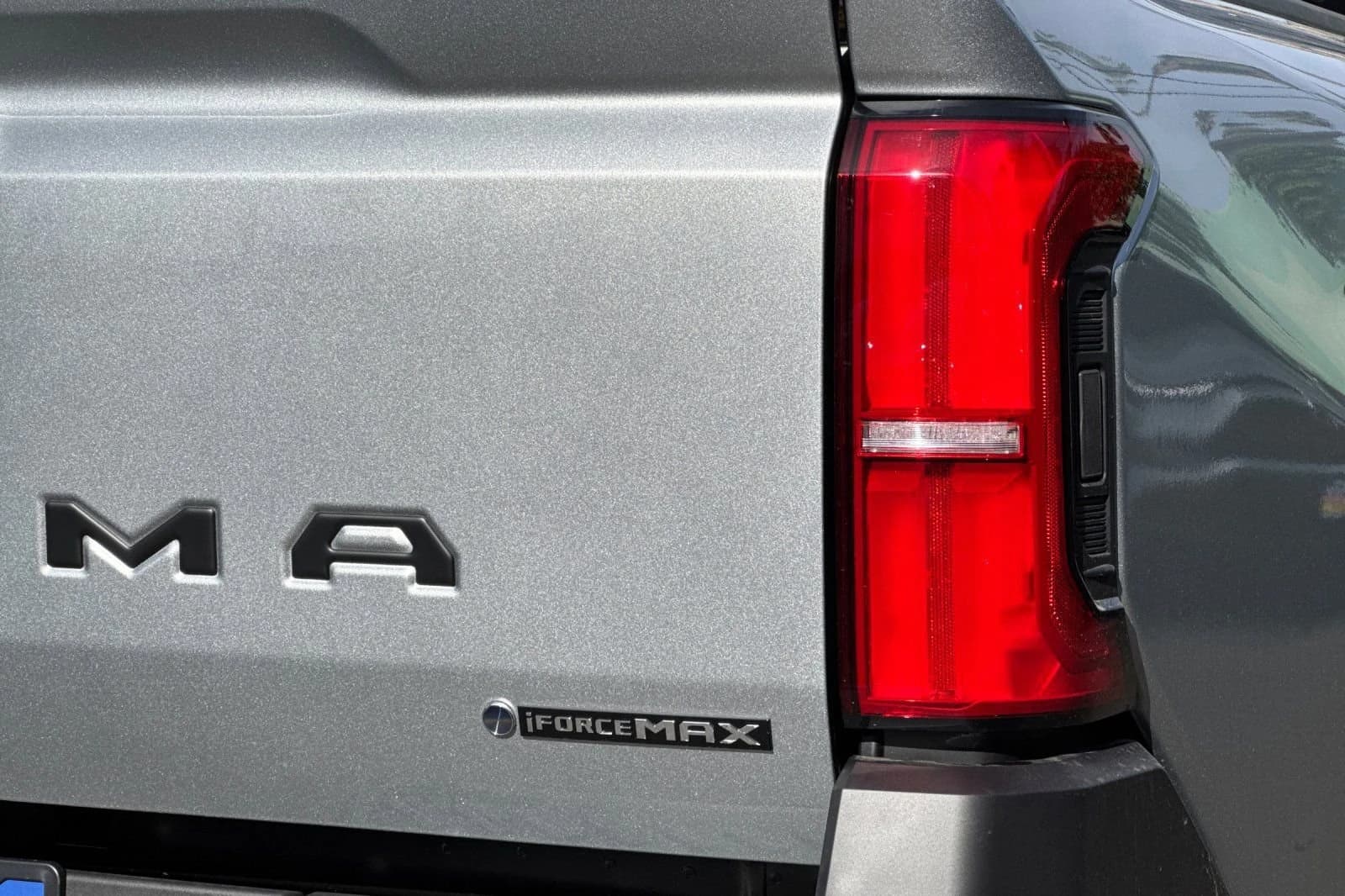 Toyota Tacoma 4WD Trailhunter Hybrid Double Cab 6' Bed AT (Natl) 2026 — side view