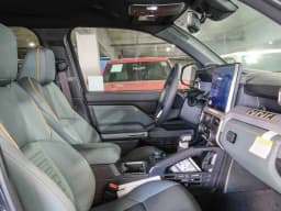 Toyota Tacoma 4WD Trailhunter Hybrid Double Cab 6' Bed AT (Natl) 2026 — side view