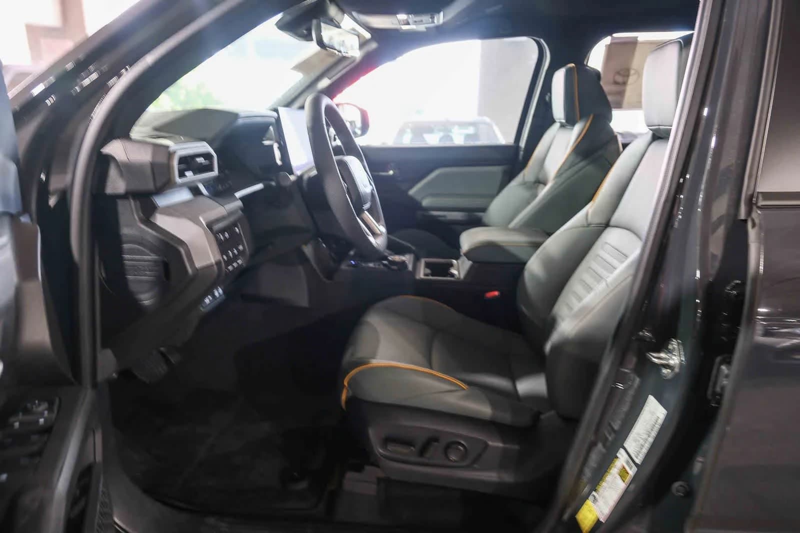 Toyota Tacoma 4WD Trailhunter Hybrid Double Cab 6' Bed AT (Natl) 2026 — side view