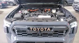 Toyota Tacoma 4WD Trailhunter Hybrid Double Cab 6' Bed AT (Natl) 2026 — side view
