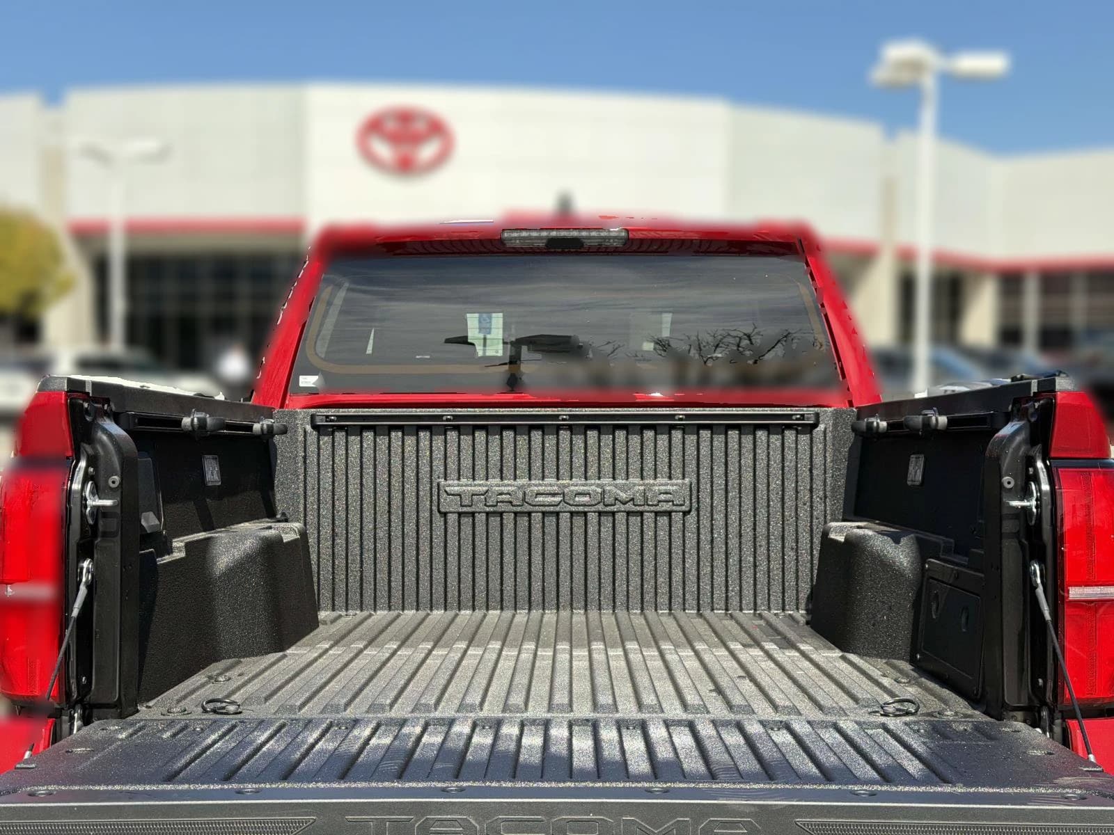 Toyota Tacoma 4WD TRD Off Road Hybrid Double Cab 5' Bed AT (Natl) 2026 — side view