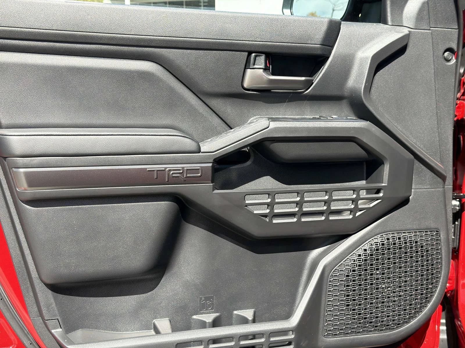 Toyota Tacoma 4WD TRD Off Road Hybrid Double Cab 5' Bed AT (Natl) 2026 — side view