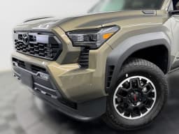 Toyota Tacoma 4WD TRD Off Road Hybrid Double Cab 5' Bed AT (Natl) 2026 — side view