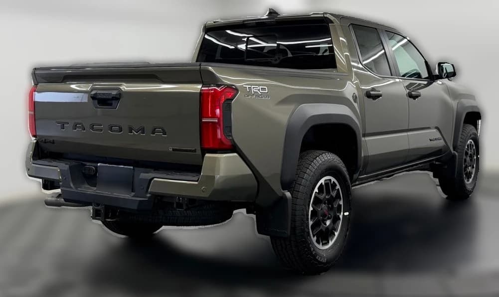 Toyota Tacoma 4WD TRD Off Road Hybrid Double Cab 5' Bed AT (Natl) 2026 — side view